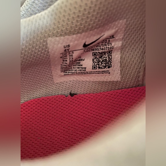 Pink and Purple Nike Airmax Excee sz4 - Picture 9 of 11